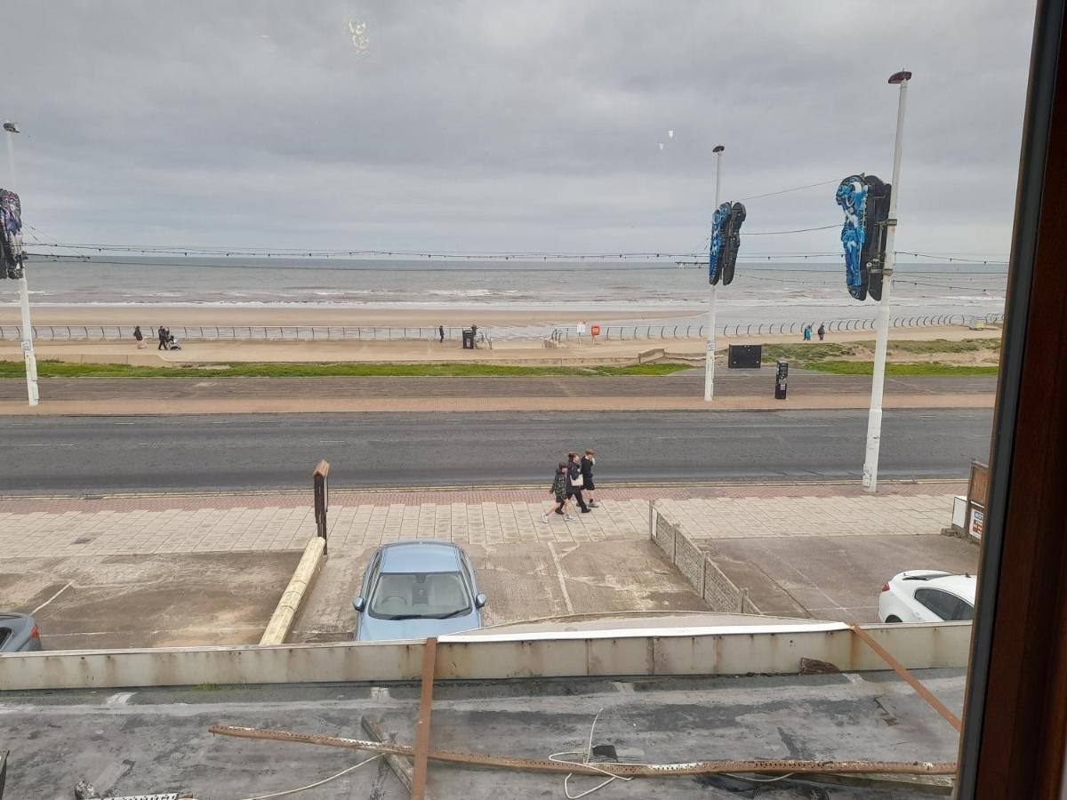 The Fame Bed & Breakfast Blackpool Exterior photo