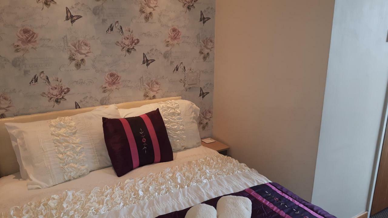 The Fame Bed & Breakfast Blackpool Exterior photo